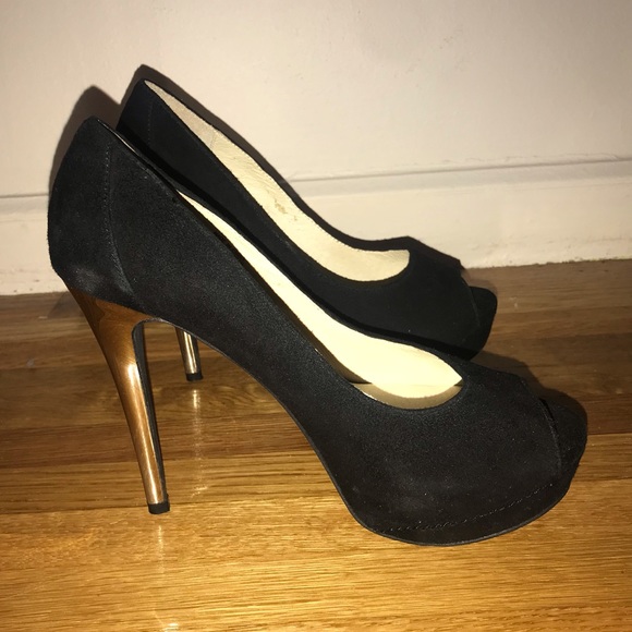 Michael Kors Gold Detailed Heels - Picture 1 of 3